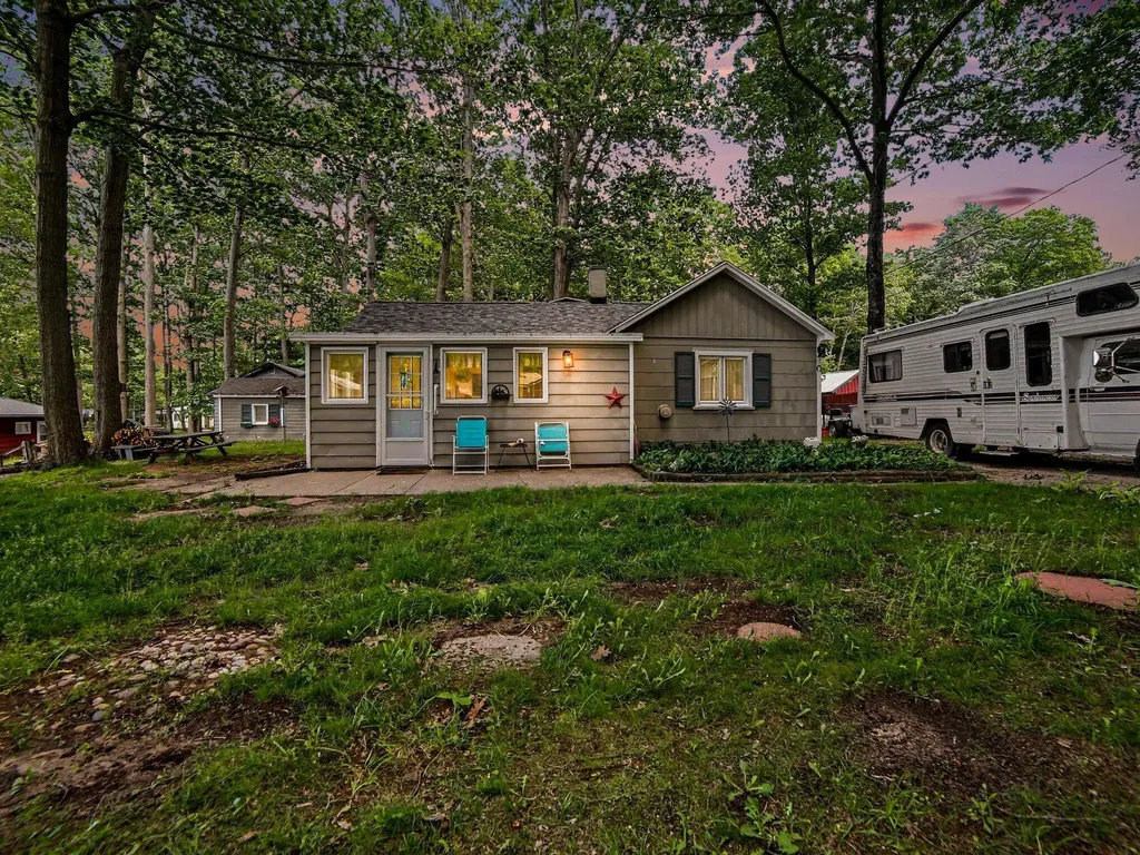 2518 N 18th Street Sheridan Township MI 49410