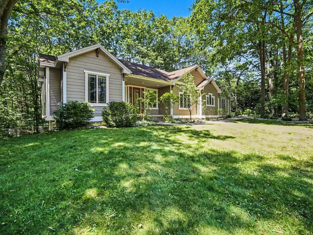 1561 N Wooded Lake Drive Hamlin Township MI 49431