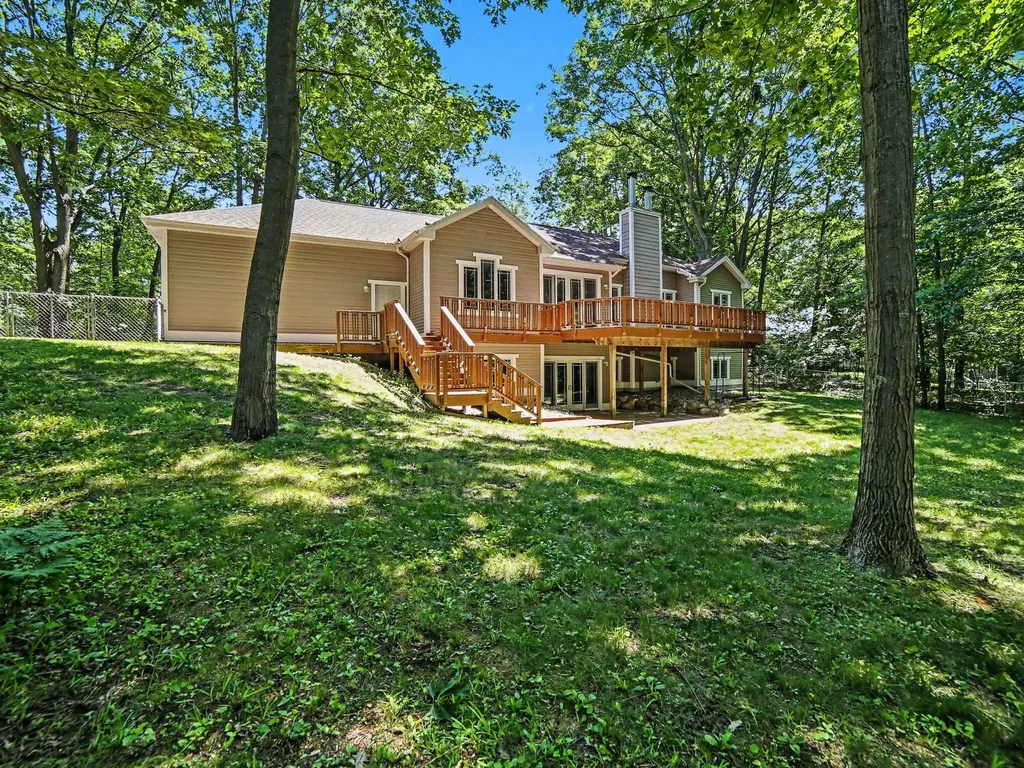 1561 N Wooded Lake Drive Hamlin Township MI 49431
