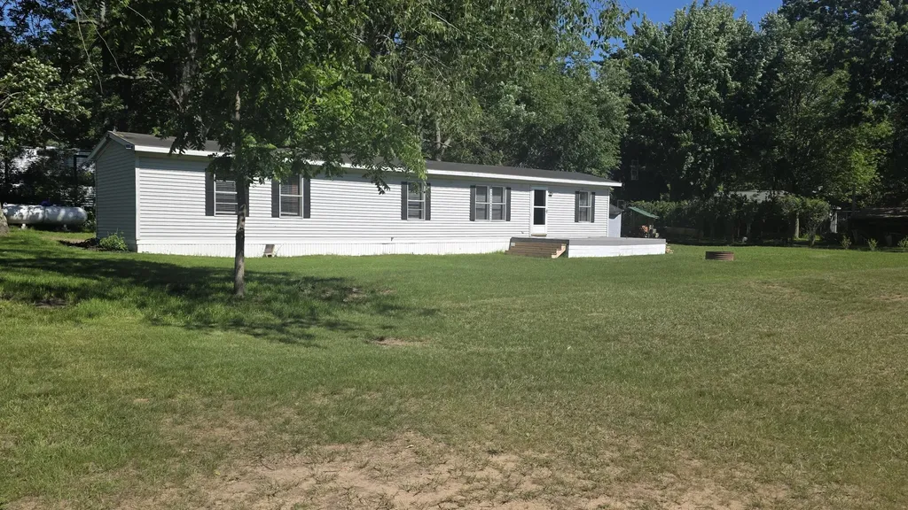 6505 E Dewey Road Sheridan Township MI 49410