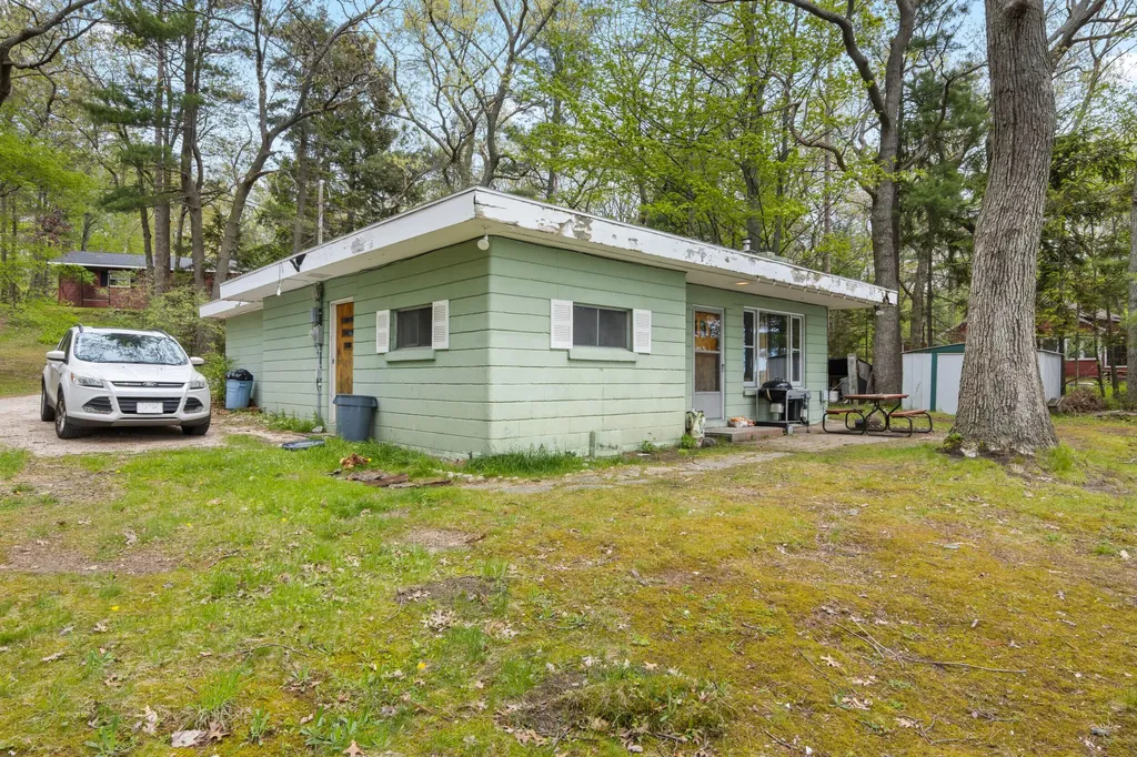95 E Piney Road Manistee Township MI 49660