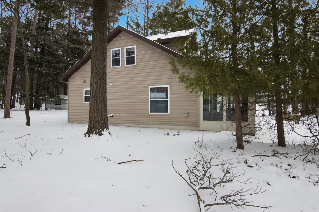 63 E Piney Road Manistee Township MI 49660