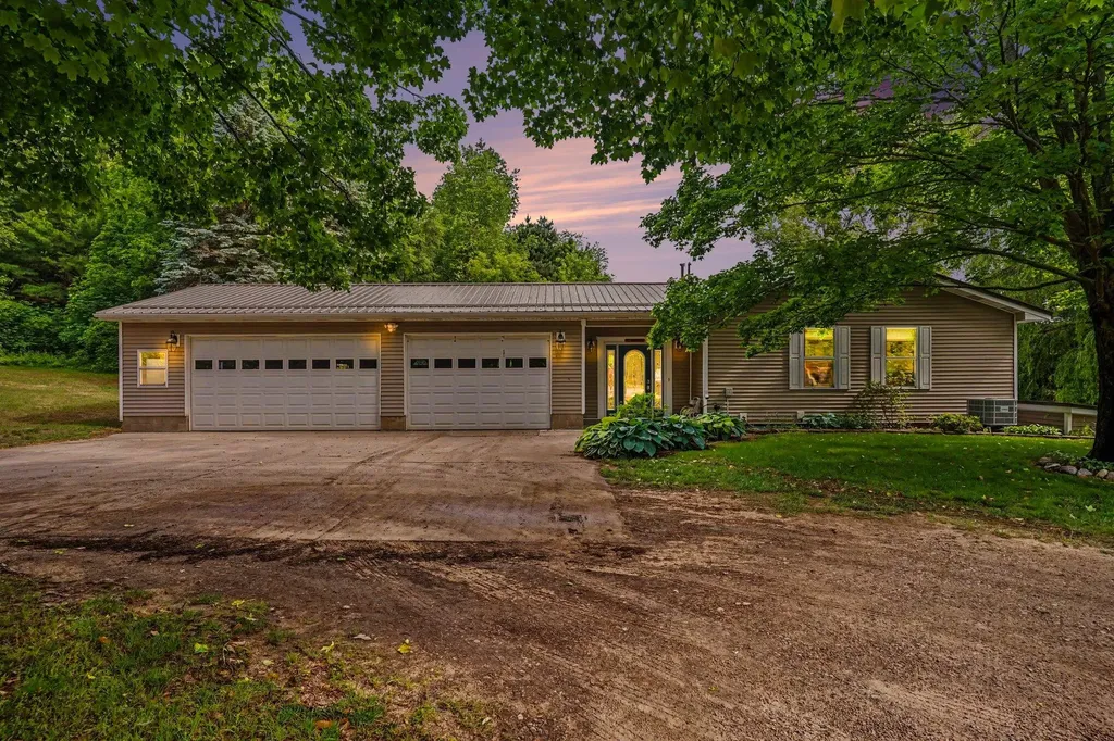 2430 W Woodrow Road Shelby Township MI 49455