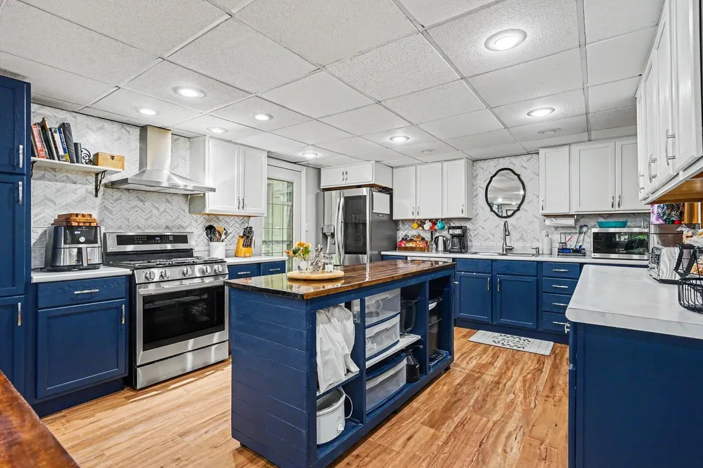 2430 W Woodrow Road Shelby Township MI 49455