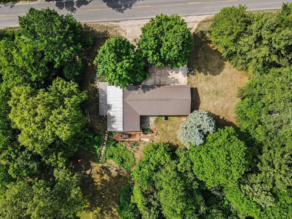 2430 W Woodrow Road Shelby Township MI 49455
