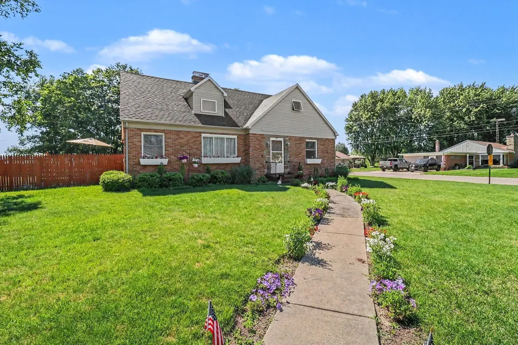311 N Reinberg Avenue Scottville City MI 49454