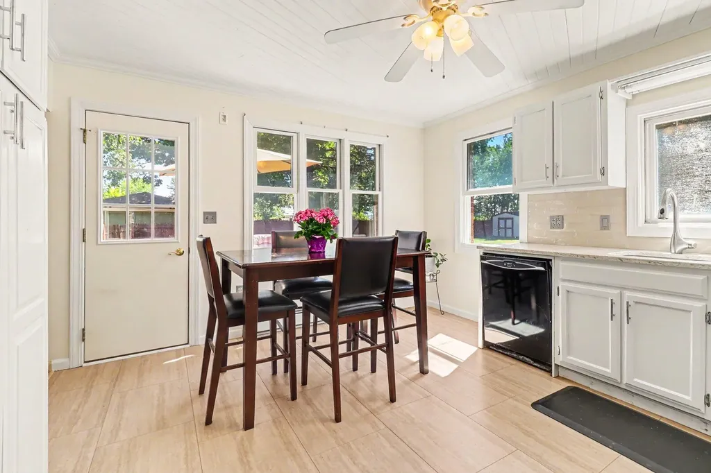 311 N Reinberg Avenue Scottville City MI 49454