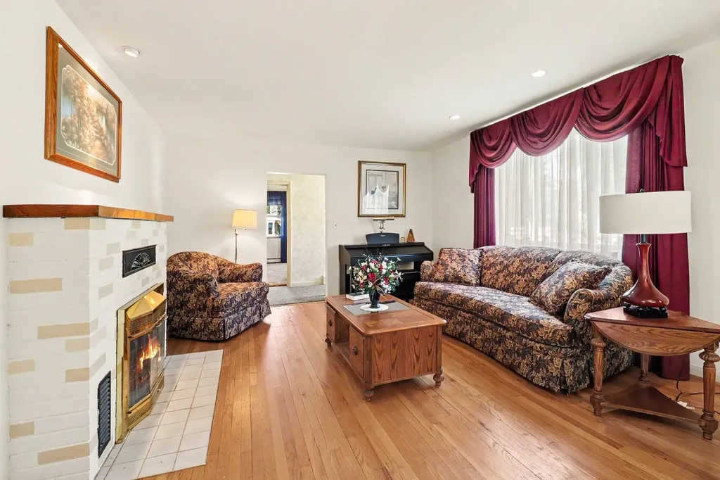311 N Reinberg Avenue Scottville City MI 49454