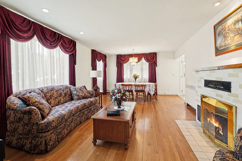 311 N Reinberg Avenue Scottville City MI 49454