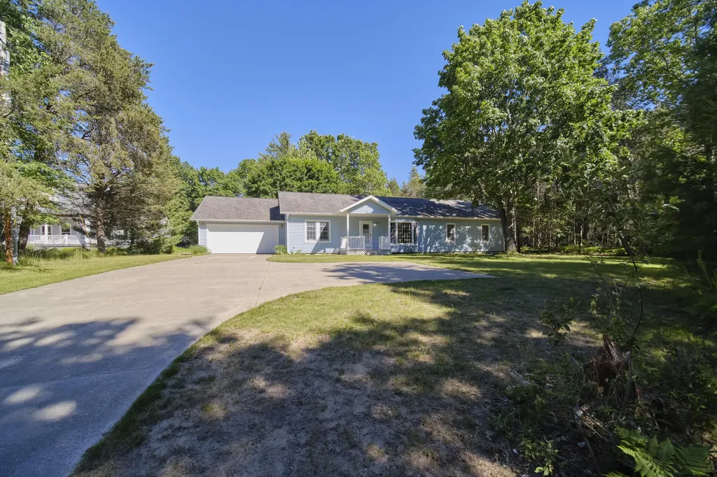 2721 Red Apple Road Filer Charter Township MI 49660