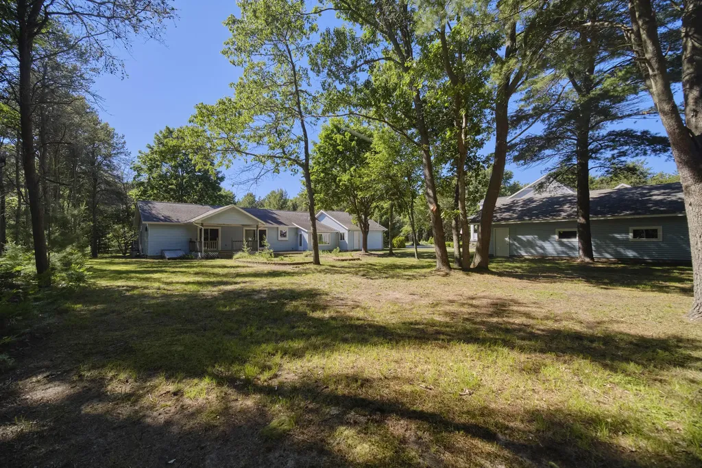 2721 Red Apple Road Filer Charter Township MI 49660