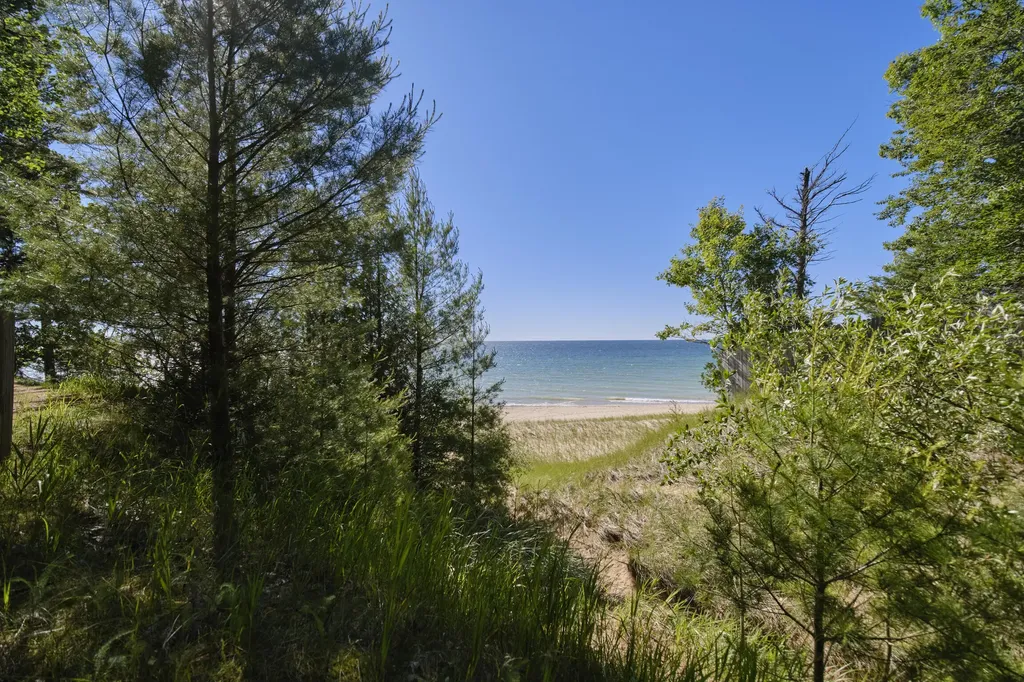 2721 Red Apple Road Filer Charter Township MI 49660