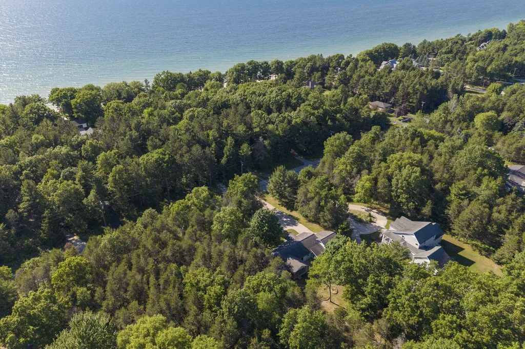 2721 Red Apple Road Filer Charter Township MI 49660