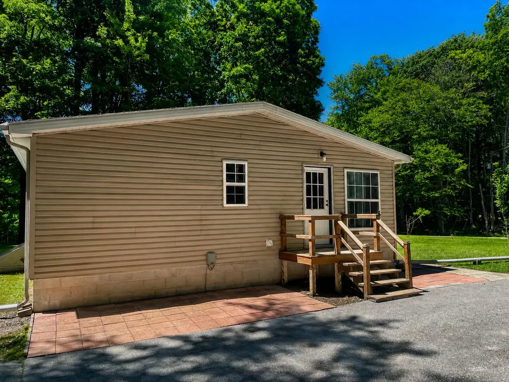 5809 Barnhart Road Hamlin Township MI 49431