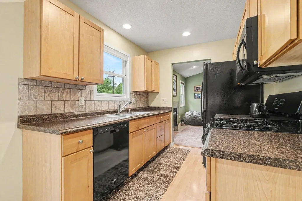 3921 S Sheridan Drive Fruitport Charter Township MI 49444