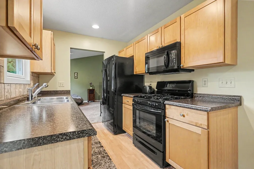 3921 S Sheridan Drive Fruitport Charter Township MI 49444