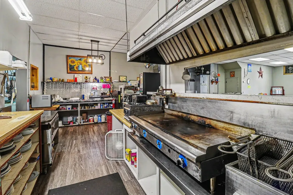 216 N Michigan Avenue Shelby Village MI 49455