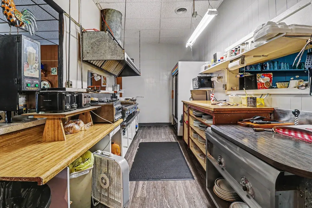 216 N Michigan Avenue Shelby Village MI 49455