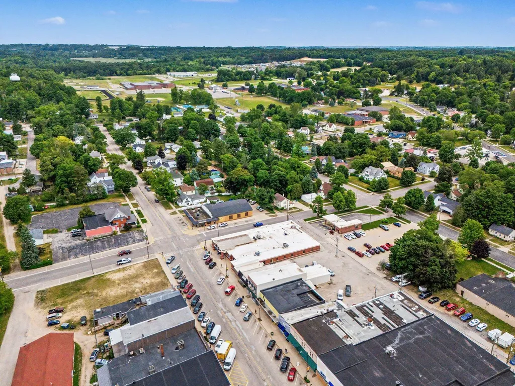 216 N Michigan Avenue Shelby Village MI 49455
