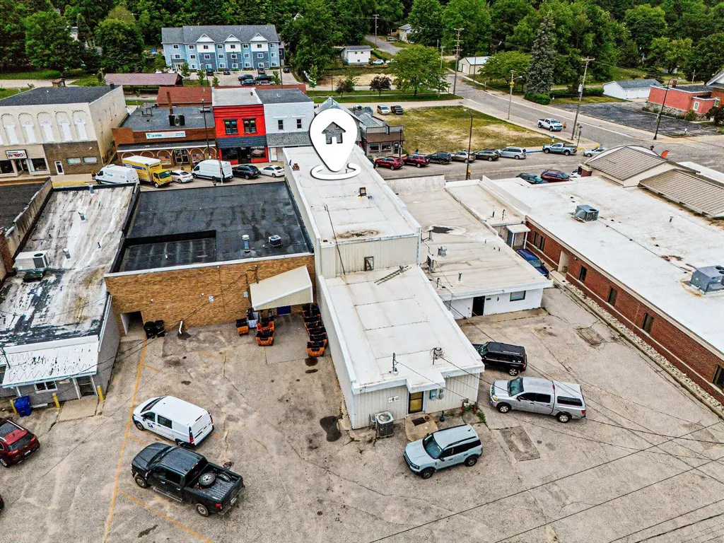 216 N Michigan Avenue Shelby Village MI 49455
