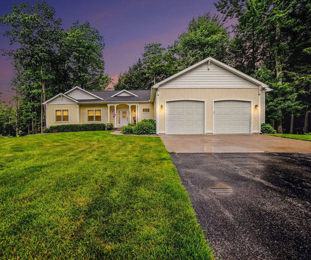 1655 Glenwood Road Hamlin Township MI 49431