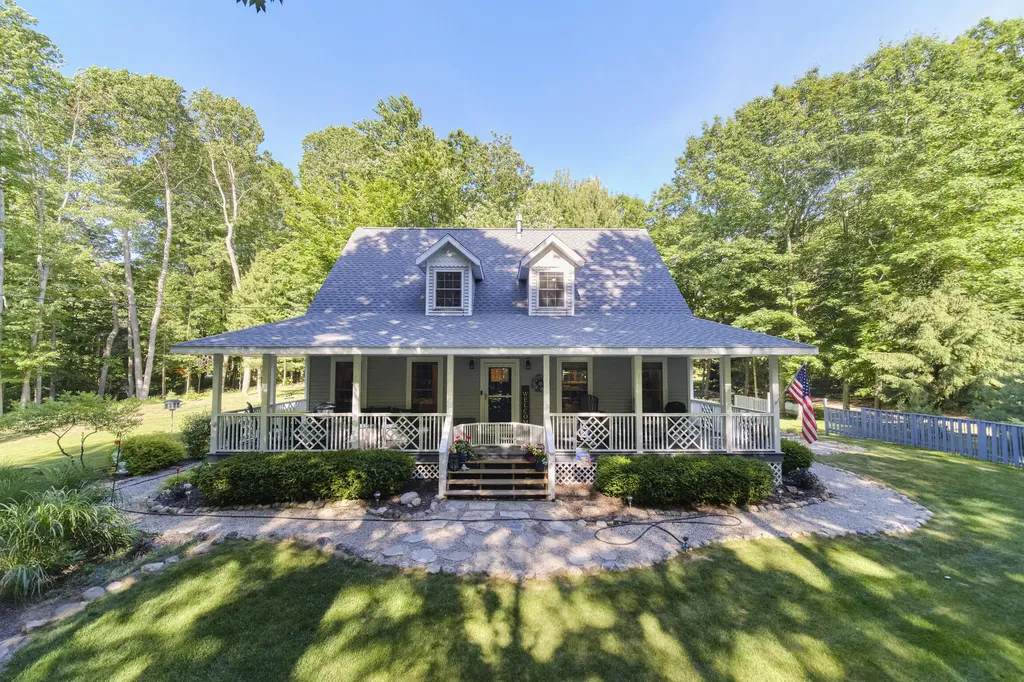 10826 Old Freesoil Road N Grant Township MI 49660