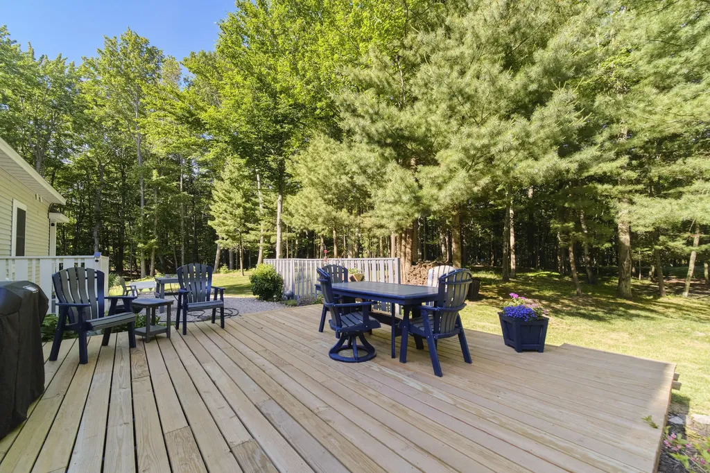 10826 Old Freesoil Road N Grant Township MI 49660