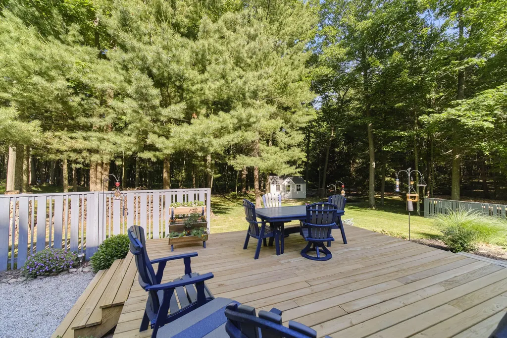 10826 Old Freesoil Road N Grant Township MI 49660