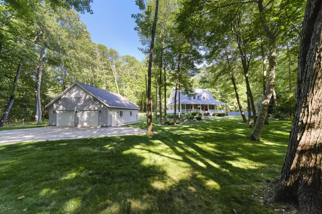 10826 Old Freesoil Road N Grant Township MI 49660