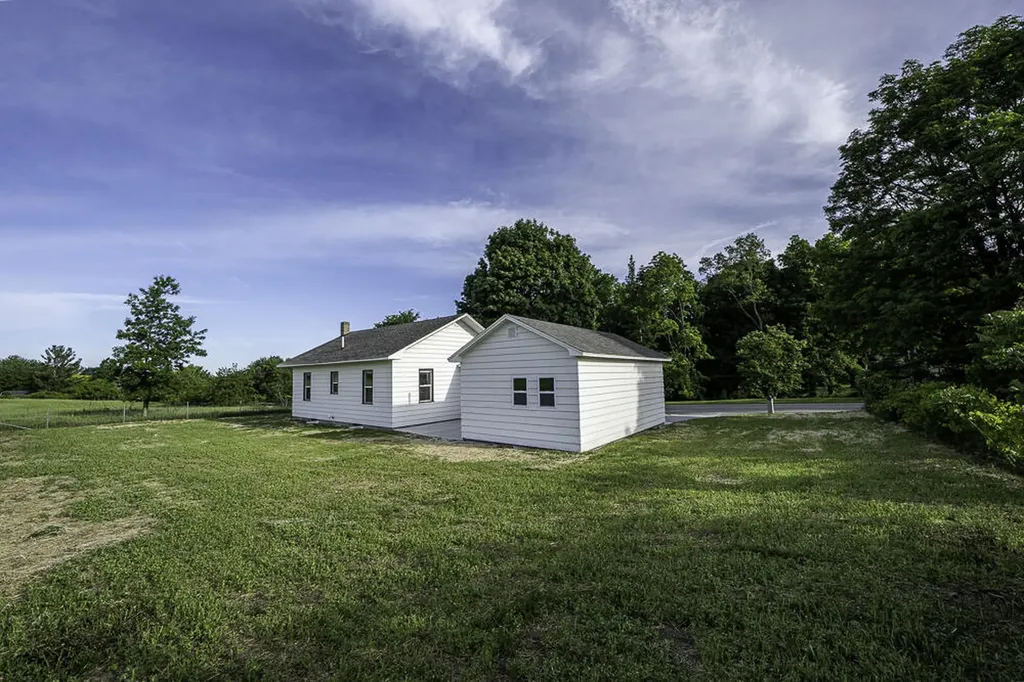 3917 W Shelby Road Shelby Township MI 49455