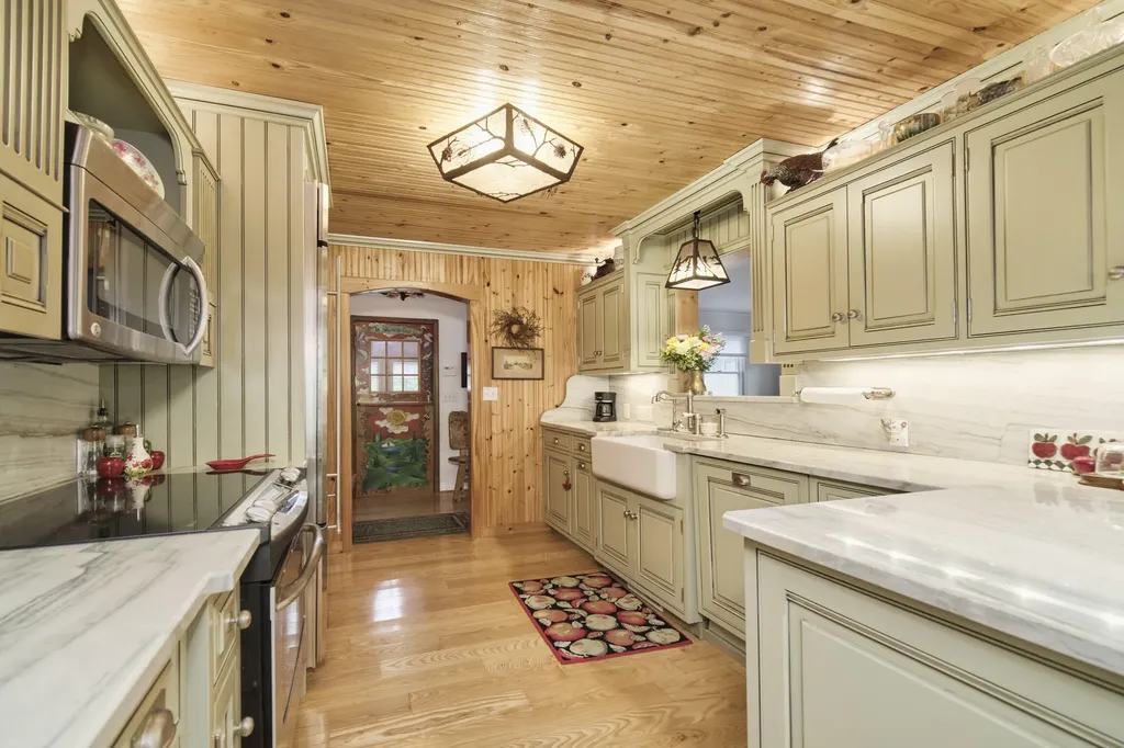 8792 S Greenway Street Onekama Township MI 49675