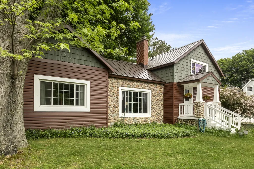 657 Crystal Avenue Frankfort City MI 49635