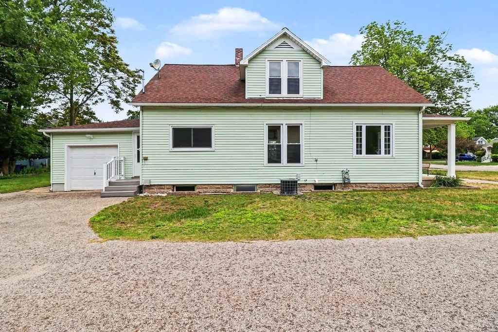 109 N Franklin Street Ludington City MI 49431