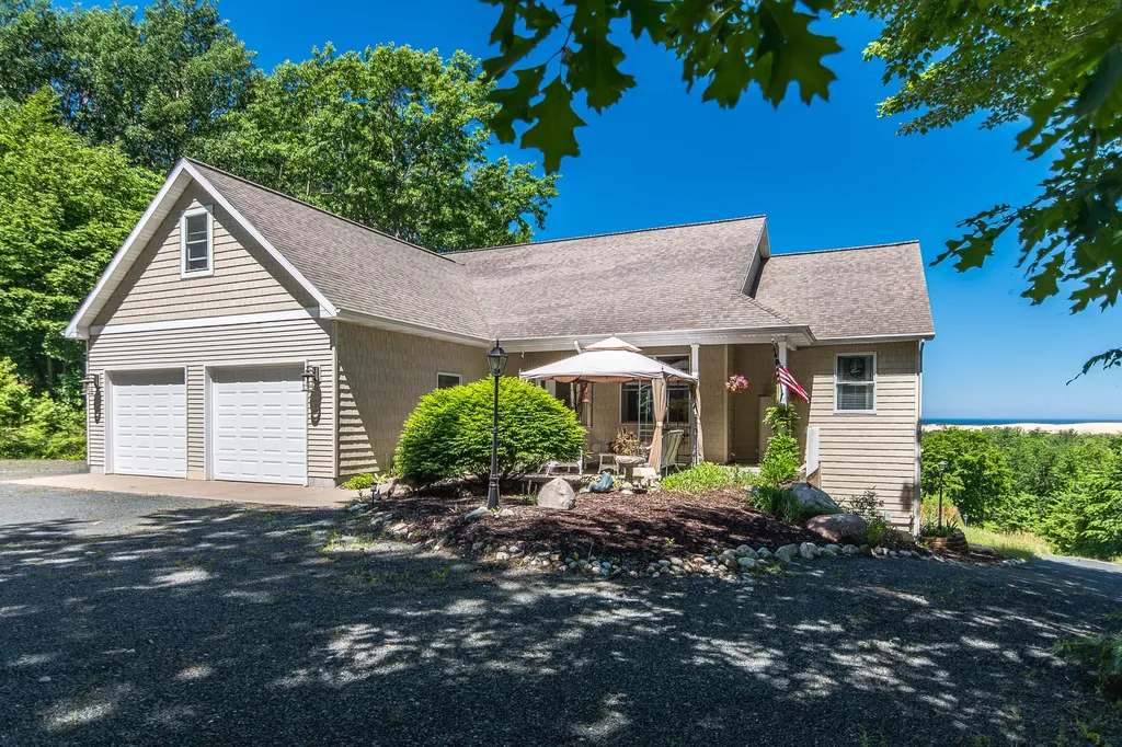 8562 W Woodridge Drive Golden Township MI 49436