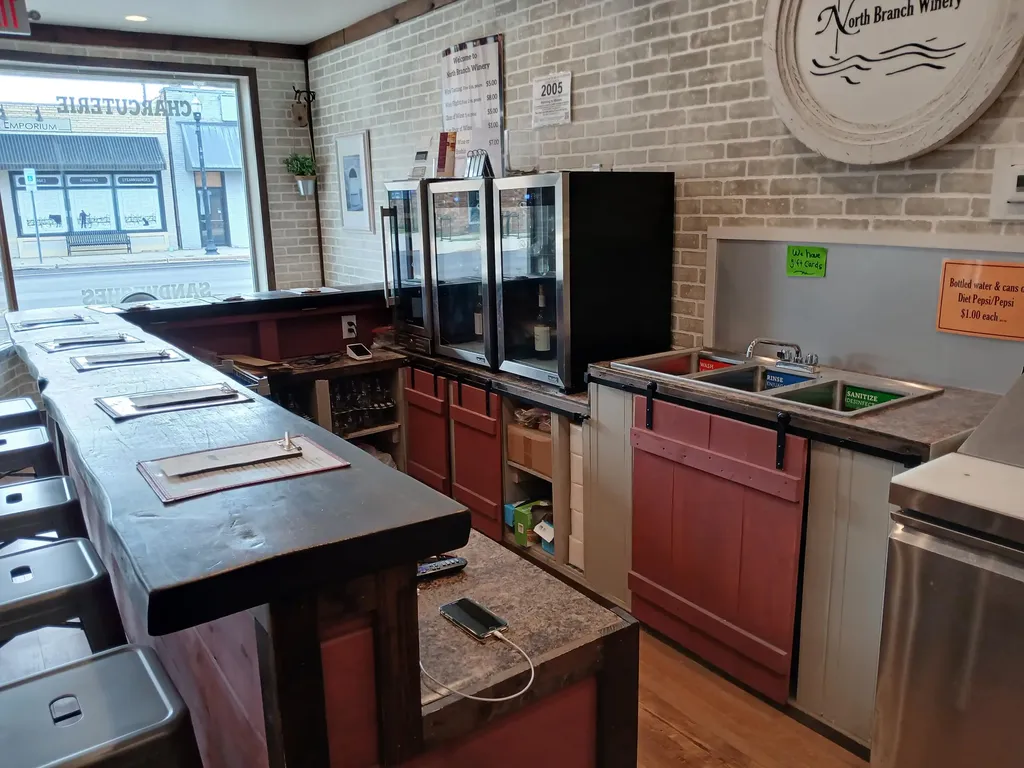 126 & 128 S Main Street Scottville City MI 49454