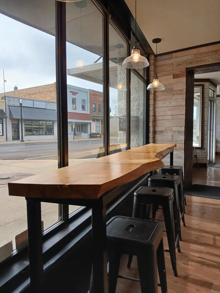 126 & 128 S Main Street Scottville City MI 49454