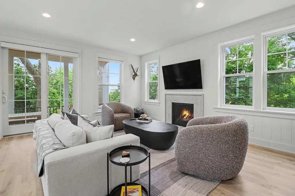 258 W Lowell Street Pentwater Village MI 49449