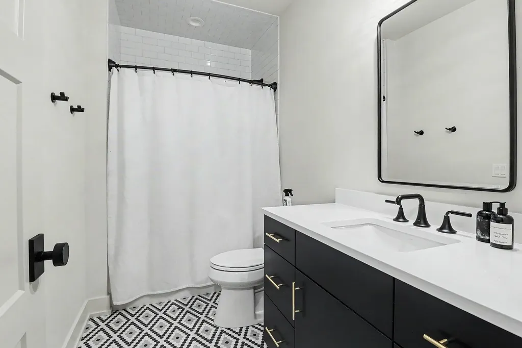 258 W Lowell Street Pentwater Village MI 49449