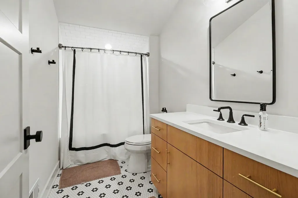 258 W Lowell Street Pentwater Village MI 49449