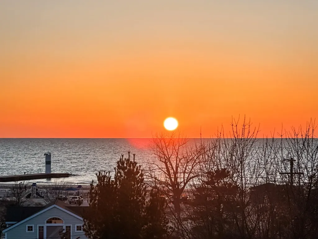258 W Lowell Street Pentwater Village MI 49449