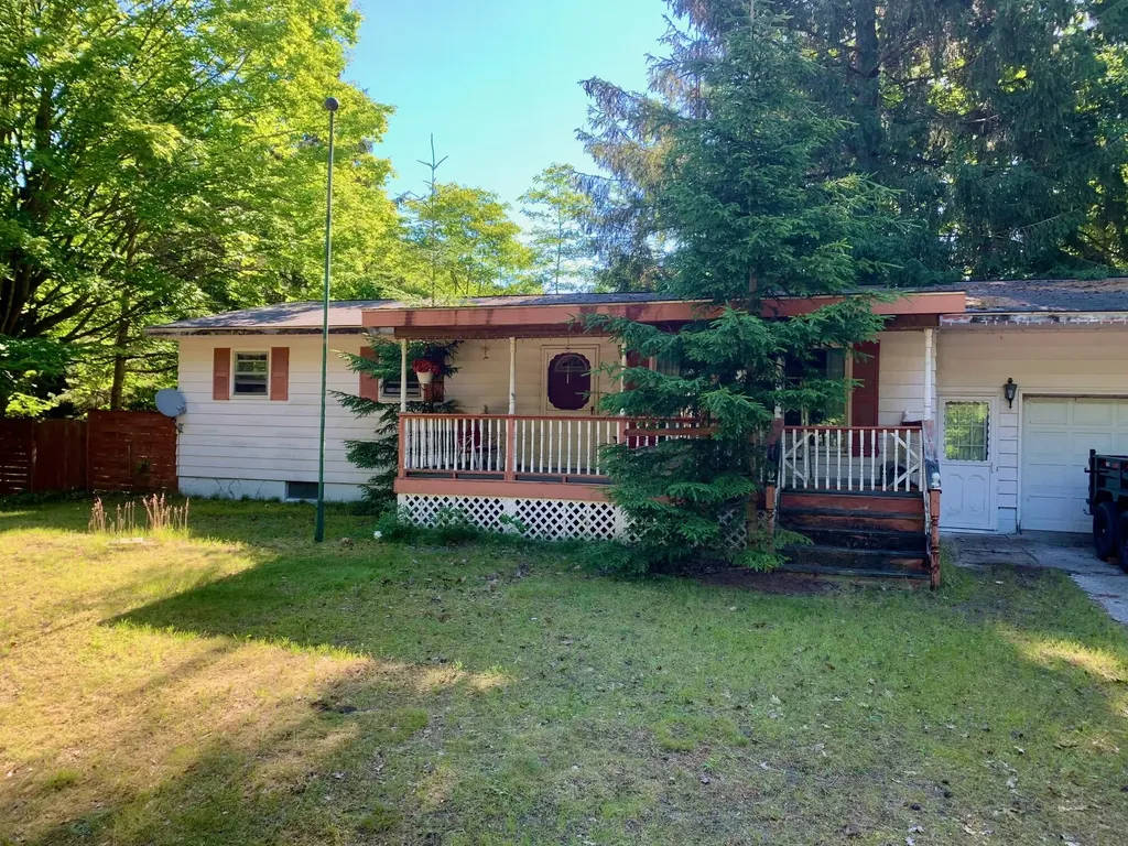 2648 N Lakeshore Drive Hamlin Township MI 49431
