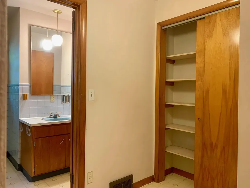2648 N Lakeshore Drive Hamlin Township MI 49431