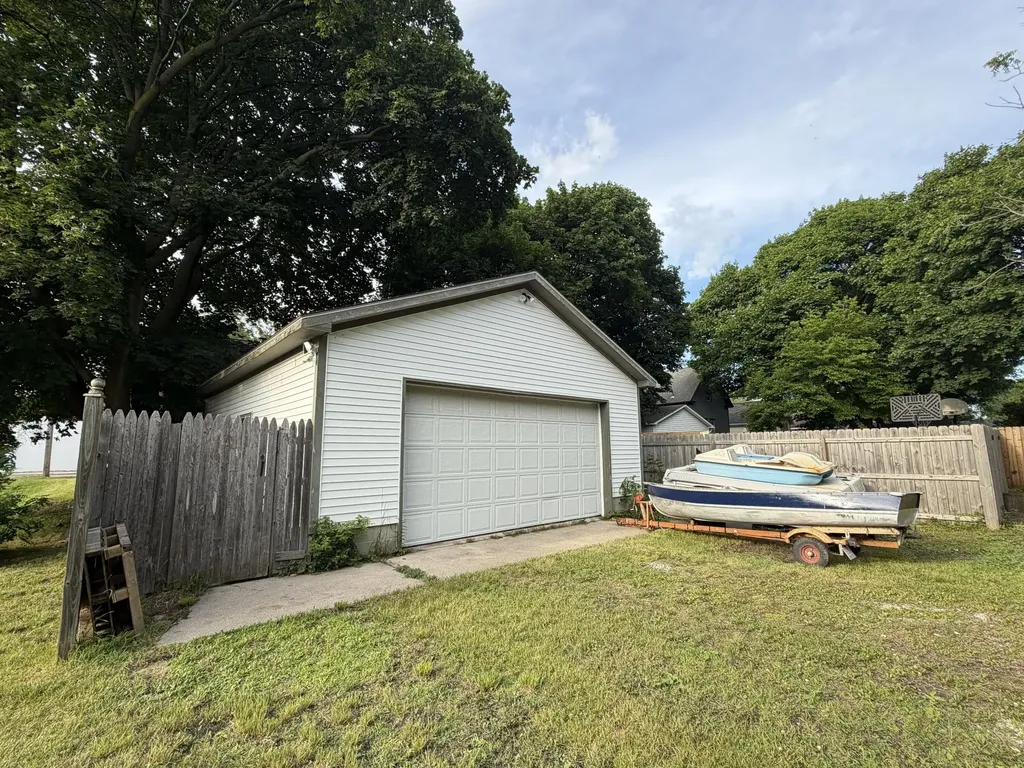 307 6th Street Manistee City MI 49660