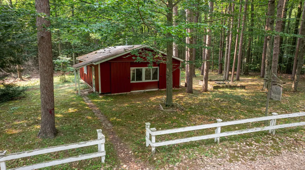 7211 Northern Drive Weare Township MI 49449