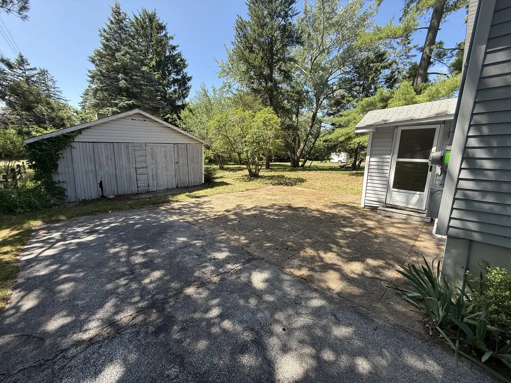 905 N Gaylord Avenue Ludington City MI 49431