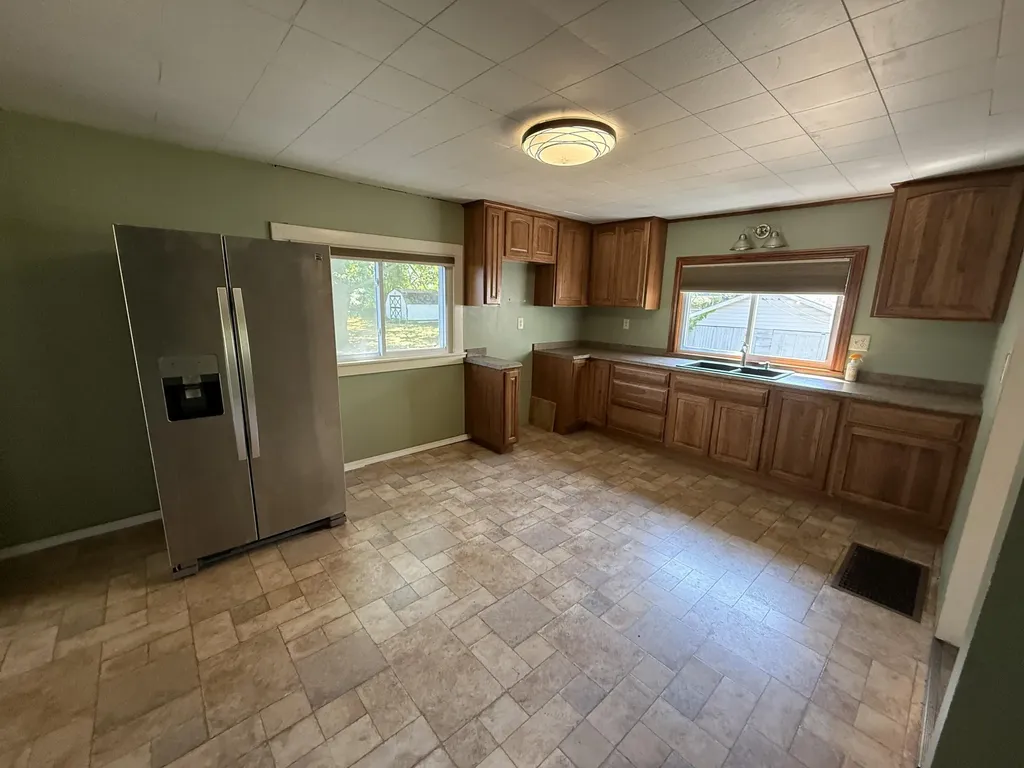 905 N Gaylord Avenue Ludington City MI 49431