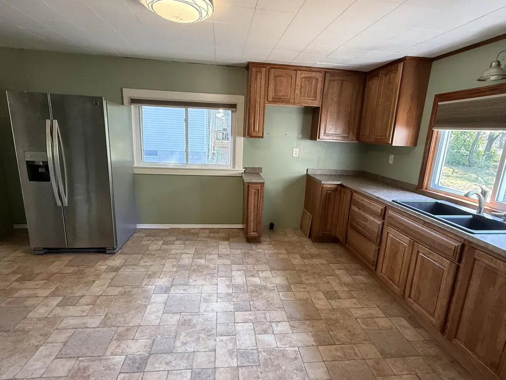 905 N Gaylord Avenue Ludington City MI 49431