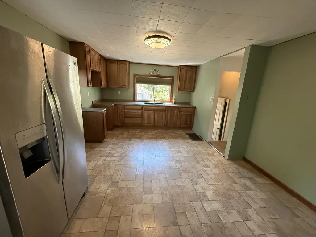 905 N Gaylord Avenue Ludington City MI 49431