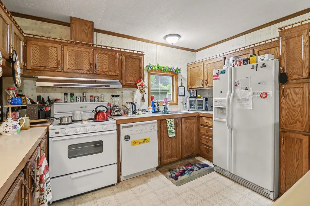 17039 3rd Street Arcadia Township MI 49613