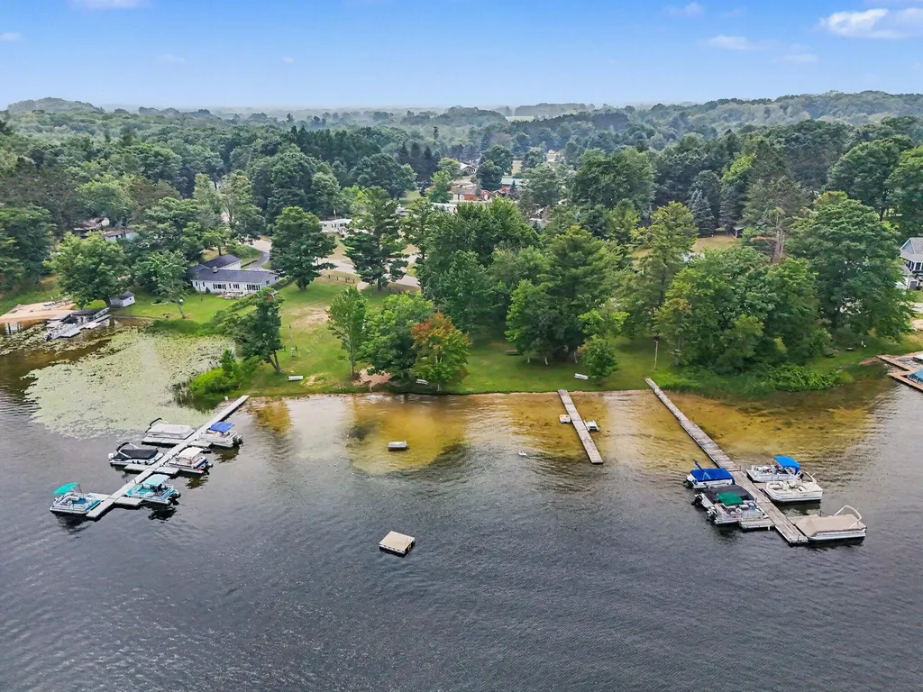 5957 E Ford Lake Dr. Drive Sheridan Township MI 49410